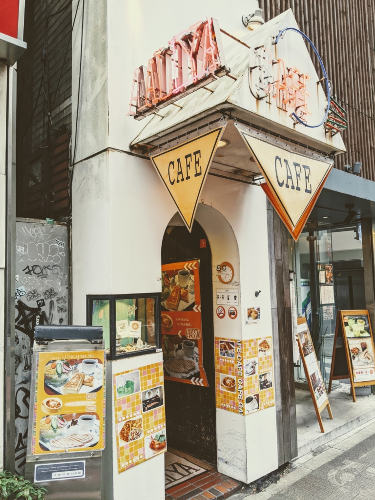 [カフェ巡り]新宿で昔ながらのパンケーキ cafe AALIYA