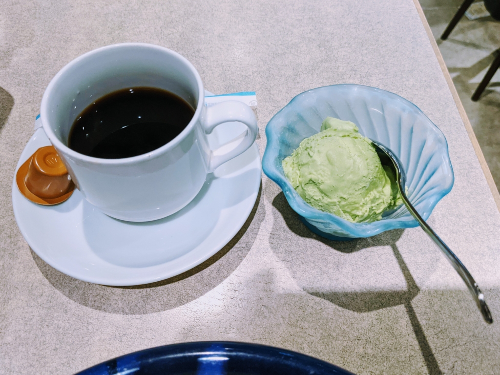 [エチオピア神田神保町本店]カレーとコーヒーを一緒に食べて欲しい
アイス